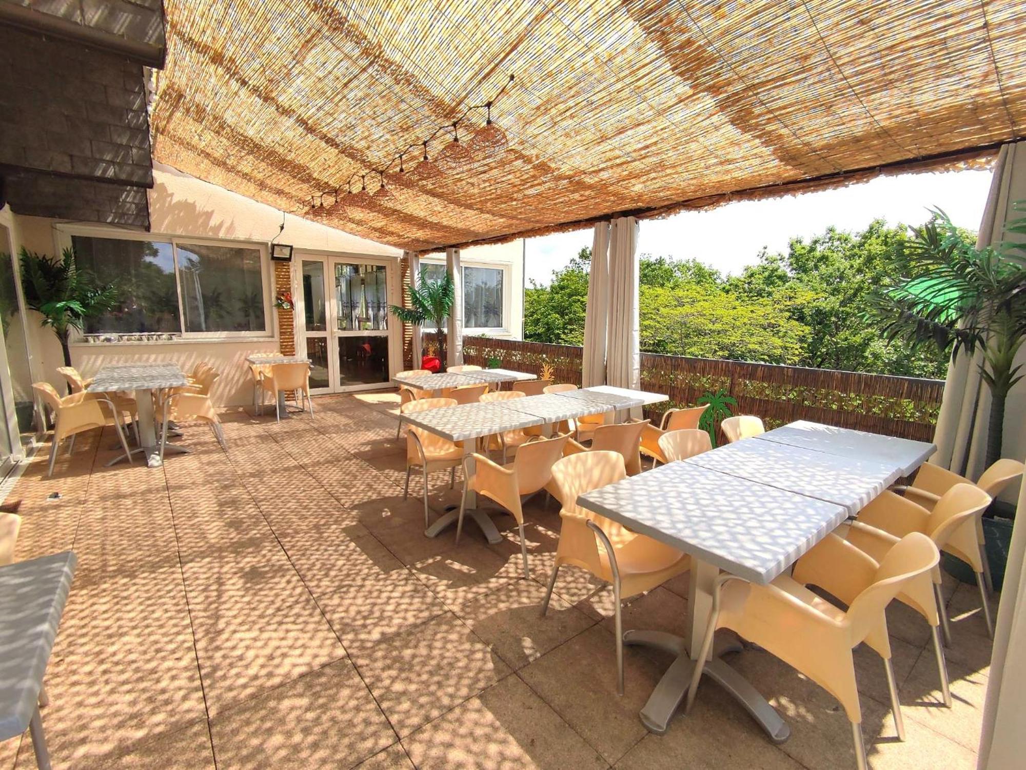 Kamea Club La Gironie Hotel Turenne Buitenkant foto